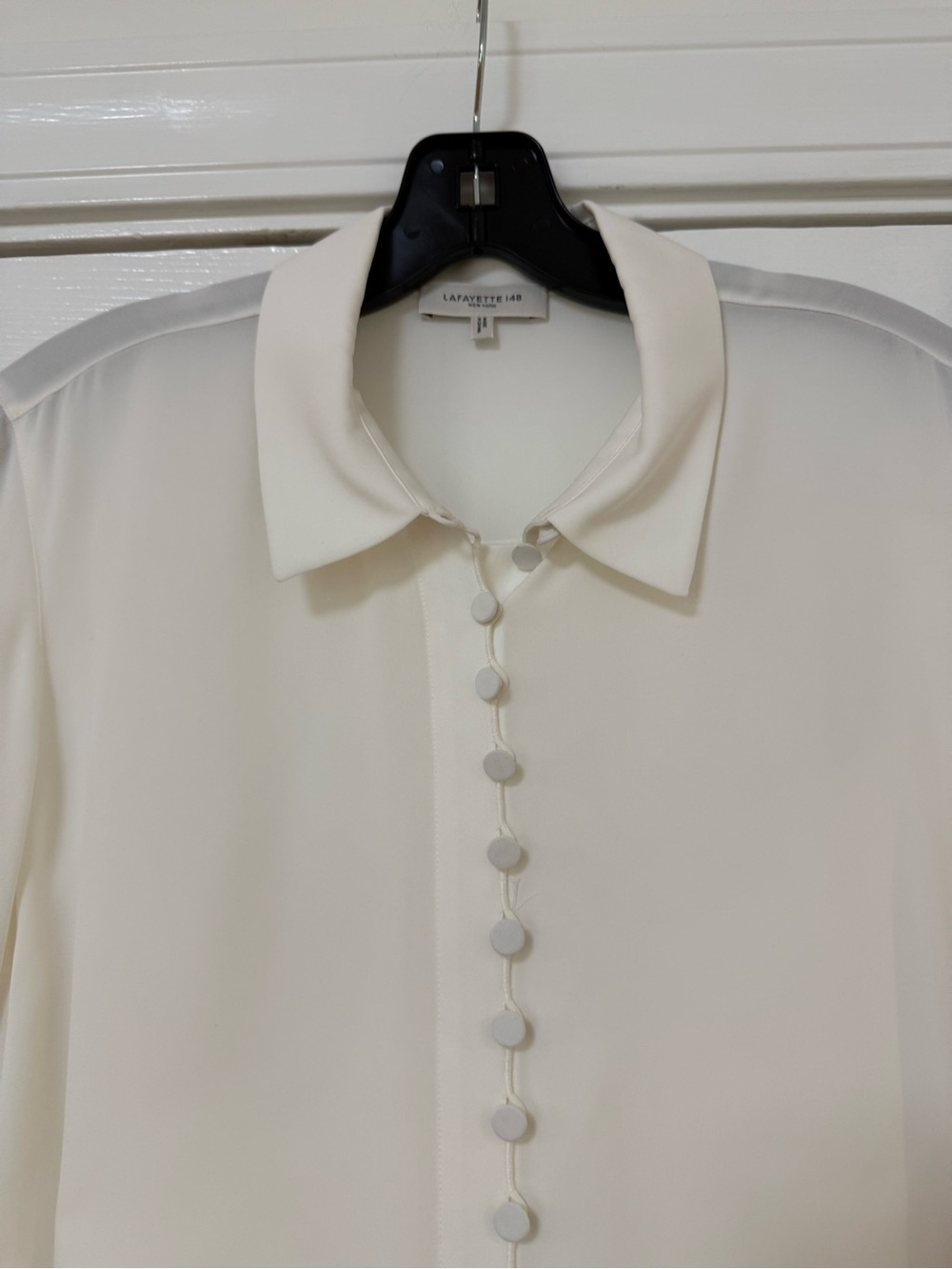 Lafayette 148 New York Cream Silk Ladylike Button-Front Collar Blouse Sz. L NWOT